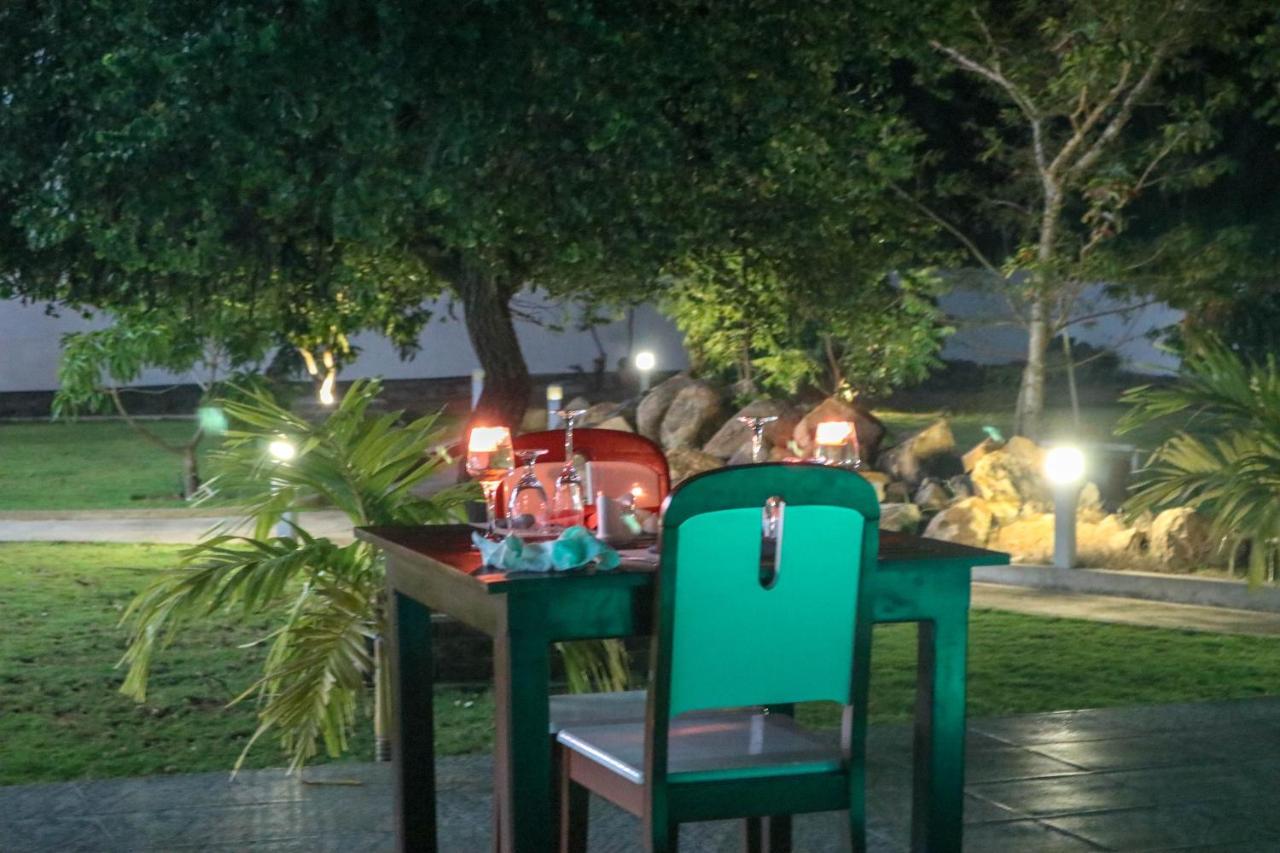Reddalf'S Holiday Resorts Arugam Bay Kültér fotó